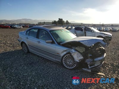 Czwarte zdjęcie samochodu z boku: 2001 BMW 330 I VIN:WBAAV53481FJ64299 - miniatura