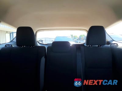 Zdjęcie 10 z 12 samochodu: 2015 FORD ESCAPE S VIN:1FMCU0F76FUC59191 - miniatura