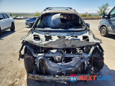 Piąte zdjęcie samochodu w środku: 2017 TOYOTA RAV4 XLE VIN:2T3RFREV2HW610598 - miniatura