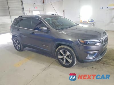 Czwarte zdjęcie samochodu z boku: 2019 JEEP CHEROKEE LIMITED VIN:1C4PJMDX1KD268688 - miniatura
