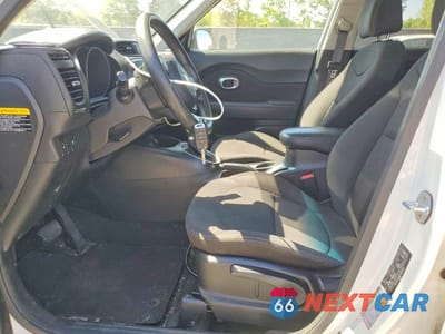 Zdjęcie 7 z 13 samochodu: 2019 KIA SOUL BASE VIN:KNDJN2A2XK7919368 - miniatura
