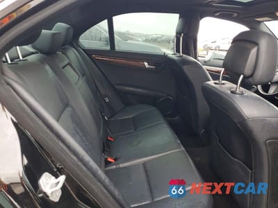 Zdjęcie 10 z 12 samochodu: 2011 MERCEDES-BENZ C 300 4MATIC VIN:WDDGF8BB6BR181166 - miniatura
