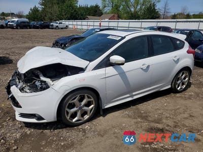 2013 FORD FOCUS ST 1FADP3L96DL185917 - główne zdjęcie licytacji z USA - miniatura