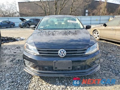 Piąte zdjęcie samochodu w środku: 2018 VOLKSWAGEN JETTA SE VIN:3VWDB7AJ6JM236045 - miniatura