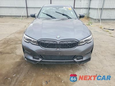 Piąte zdjęcie samochodu w środku: 2019 BMW 330I VIN:WBA5R1C53KAK12670 - miniatura