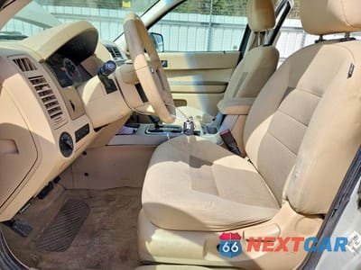 Zdjęcie 7 z 12 samochodu: 2008 FORD ESCAPE XLT VIN:1FMCU03168KD33367 - miniatura