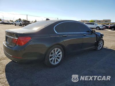 Trzecie zdjęcie samochodu z tyłu: 2015 BMW 740 I VIN:WBAYA6C59FGK16209 - miniatura