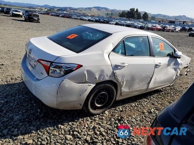 Trzecie zdjęcie samochodu z tyłu: 2016 TOYOTA COROLLA VIN:5YFBURHE6GP450026 - miniatura