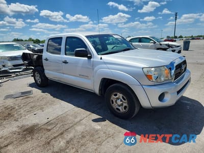Czwarte zdjęcie samochodu z boku: 2011 TOYOTA TACOMA DOUBLE CAB VIN:5TFJX4CN4BX009566 - miniatura