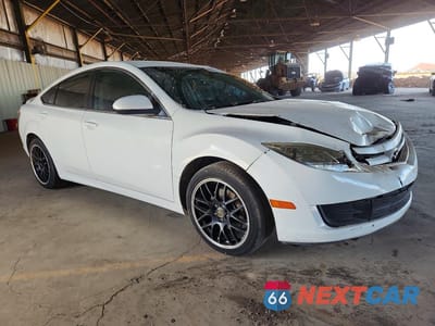 Czwarte zdjęcie samochodu z boku: 2009 MAZDA 6 I VIN:1YVHP81A695M24782 - miniatura