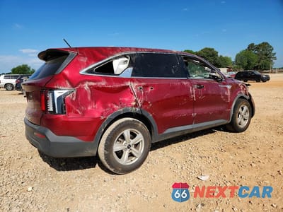Trzecie zdjęcie samochodu z tyłu: 2022 KIA SORENTO LX VIN:5XYRG4LC5NG139283 - miniatura