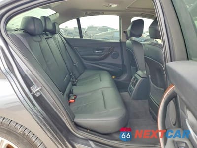Zdjęcie 11 z 13 samochodu: 2014 BMW 328 VIN:WBA3D3C5XEK154878 - miniatura