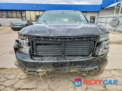Piąte zdjęcie samochodu w środku: 2019 CHEVROLET SILVERADO K1500 RST VIN:1GCUYEED3KZ115192 - miniatura