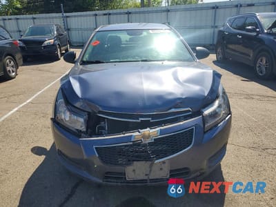 Piąte zdjęcie samochodu w środku: 2014 CHEVROLET CRUZE LS VIN:1G1PA5SH7E7309371 - miniatura