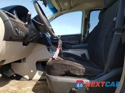 Zdjęcie 7 z 13 samochodu: 2013 DODGE GRAND CARAVAN SXT VIN:2C4RDGCGXDR581886 - miniatura