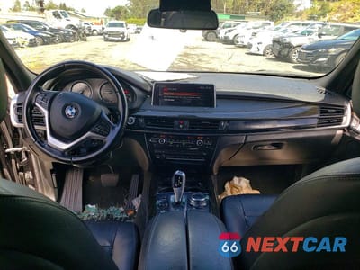 Zdjęcie 8 z 13 samochodu: 2017 BMW X5 XDRIVE35D VIN:5UXKS4C30H0U04345 - miniatura