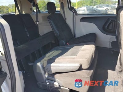 Zdjęcie 11 z 13 samochodu: 2015 DODGE GRAND CARAVAN SE VIN:2C4RDGBG2FR691402 - miniatura