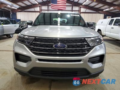 Piąte zdjęcie samochodu w środku: 2020 FORD EXPLORER XLT VIN:1FMSK8DH1LGB17983 - miniatura