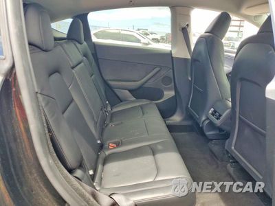 Zdjęcie 10 z 13 samochodu: 2025 TESLA MODEL Y VIN:7SAYGDED9SF317378 - miniatura