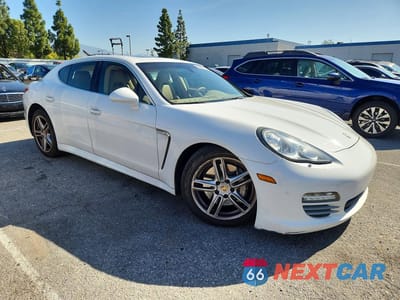 Czwarte zdjęcie samochodu z boku: 2011 PORSCHE PANAMERA S VIN:WP0AB2A73BL060765 - miniatura