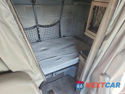 Zdjęcie 6 z 10 samochodu: 2015 FREIGHTLINER CASCADIA 125 SEMI TRUCK VIN:1FUJGLD67FLGJ1338 - miniatura