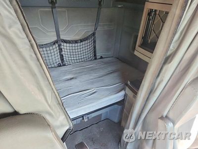 Zdjęcie 6 z 10 samochodu: 2015 FREIGHTLINER CASCADIA 125 SEMI TRUCK VIN:1FUJGLD67FLGJ1338 - miniatura