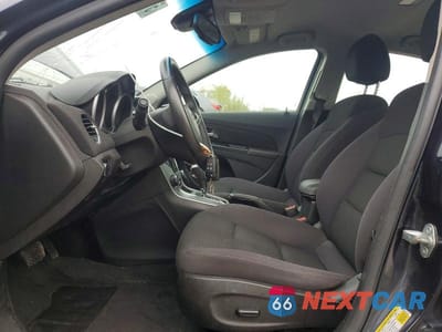 Zdjęcie 7 z 12 samochodu: 2013 CHEVROLET CRUZE LT VIN:1G1PC5SB3D7323577 - miniatura