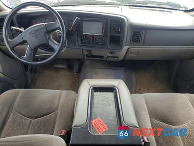 Zdjęcie 8 z 12 samochodu: 2004 CHEVROLET TAHOE C1500 VIN:1GNEC13V54R218678 - miniatura