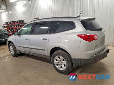 Drugie zdjęcie samochodu z przodu: 2011 CHEVROLET TRAVERSE LS VIN:1GNKRFED4BJ355223 - miniatura