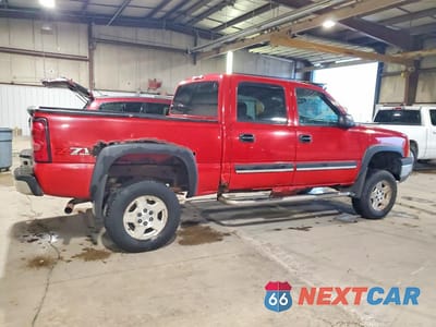 Trzecie zdjęcie samochodu z tyłu: 2004 CHEVROLET SILVERADO K1500 VIN:2GCEK13T441405154 - miniatura