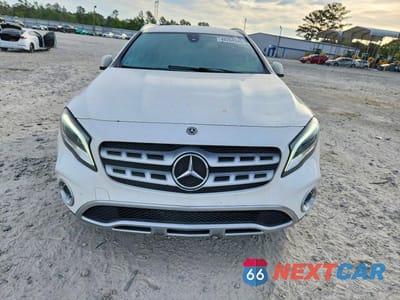 Piąte zdjęcie samochodu w środku: 2020 MERCEDES-BENZ GLA 250 VIN:WDCTG4EB7LU022837 - miniatura