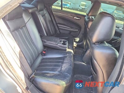 Zdjęcie 10 z 12 samochodu: 2018 CHRYSLER 300 S VIN:2C3CCAGG3JH267860 - miniatura