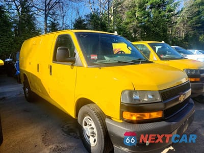 Czwarte zdjęcie samochodu z boku: 2019 CHEVROLET EXPRESS G2500 VIN:1GCWGAFP8K1337352 - miniatura