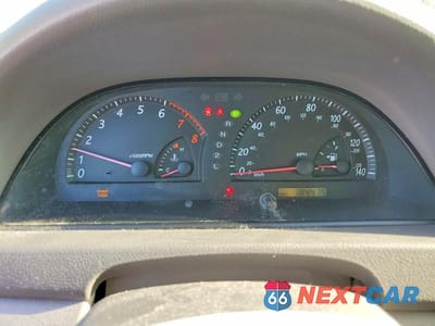 Zdjęcie 9 z 12 samochodu: 2004 TOYOTA CAMRY LE VIN:4T1BE32K24U811710 - miniatura