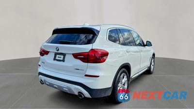 Czwarte zdjęcie samochodu z boku: 2019 BMW X3 XDRIVE30I VIN:5UXTR9C58KLE18615 - miniatura