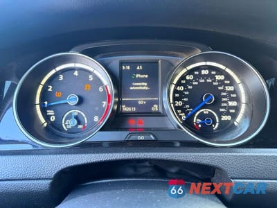 Zdjęcie 8 z 11 samochodu: 2016 VOLKSWAGEN GOLF R VIN:WVWUF7AU2GW081911 - miniatura