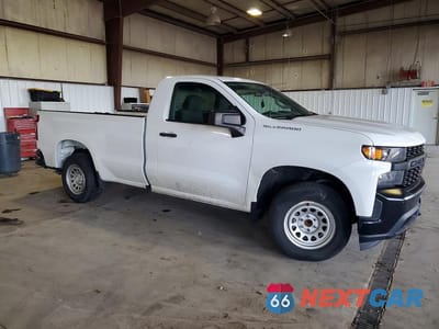 Czwarte zdjęcie samochodu z boku: 2020 CHEVROLET SILVERADO C1500 VIN:3GCNWAEF7LG114858 - miniatura
