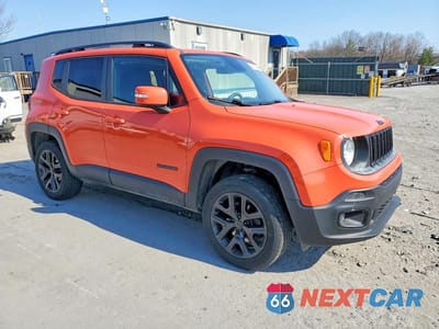 Czwarte zdjęcie samochodu z boku: 2017 JEEP RENEGADE LATITUDE VIN:ZACCJBBB3HPG08248 - miniatura