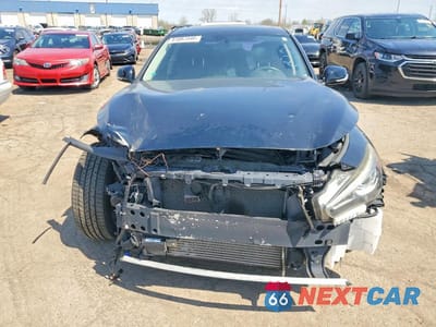 Piąte zdjęcie samochodu w środku: 2018 INFINITI Q50 2.0T LUXE VIN:JN1CV7AR8JM280770 - miniatura