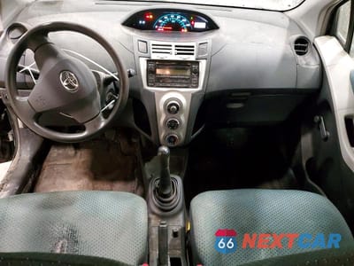 Zdjęcie 8 z 12 samochodu: 2008 TOYOTA YARIS BASE VIN:JTDJT923585216335 - miniatura