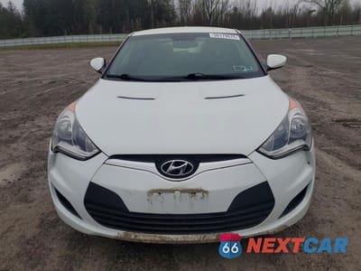 Piąte zdjęcie samochodu w środku: 2013 HYUNDAI VELOSTER BASE VIN:KMHTC6AD2DU090660 - miniatura