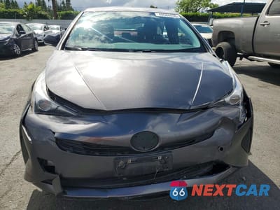 Piąte zdjęcie samochodu w środku: 2016 TOYOTA PRIUS TWO VIN:JTDKBRFU3G3508506 - miniatura