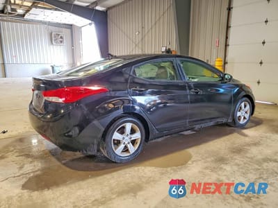 Trzecie zdjęcie samochodu z tyłu: 2011 HYUNDAI ELANTRA GLS (MIDDLE GRADE) VIN:KMHDH4AE4BU098307 - miniatura