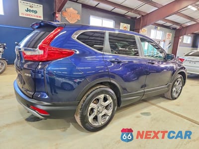 Trzecie zdjęcie samochodu z tyłu: 2018 HONDA CR-V EX VIN:7FARW2H54JE016842 - miniatura