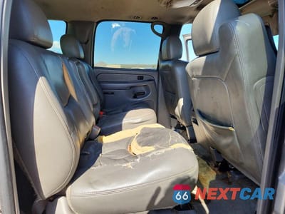 Zdjęcie 11 z 13 samochodu: 2005 CHEVROLET SUBURBAN K1500 VIN:3GNFK16ZX5G129003 - miniatura