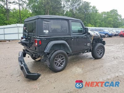 Trzecie zdjęcie samochodu z tyłu: 2019 JEEP WRANGLER SPORT VIN:1C4GJXAG8KW599441 - miniatura