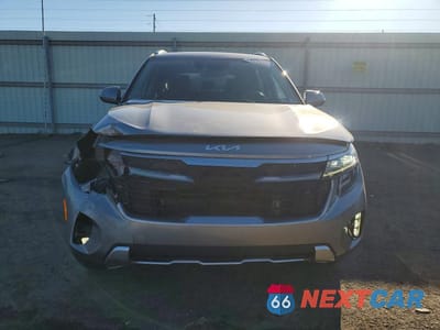 Piąte zdjęcie samochodu w środku: 2024 KIA SELTOS SX VIN:KNDETCA78R7489374 - miniatura