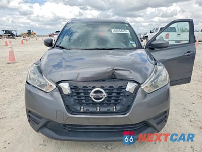 Zdjęcie 12 z 13 samochodu: 2018 NISSAN KICKS SV VIN:3N1CP5CU2JL535441 - miniatura