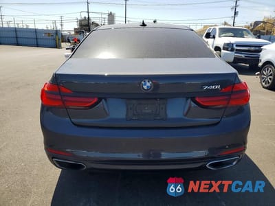 Zdjęcie 6 z 12 samochodu: 2016 BMW 740 I VIN:WBA7E2C56GG547050 - miniatura