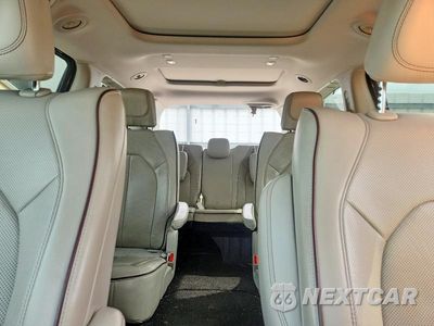 Zdjęcie 10 z 13 samochodu: 2017 CHRYSLER PACIFICA LIMITED VIN:2C4RC1GG7HR747894 - miniatura